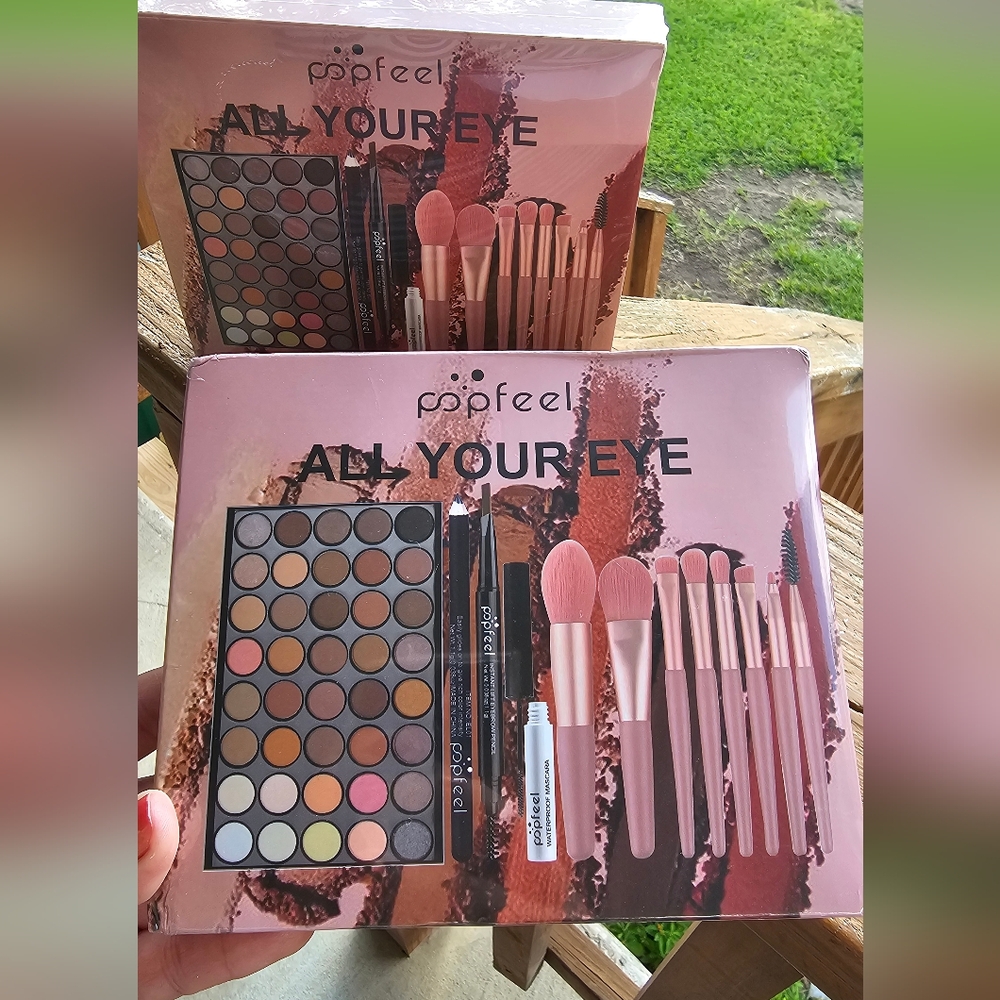 Professional Makeup Palette All Your Eye Set - Brown and Pink New Sealed In Box - Picture 10 of 13
